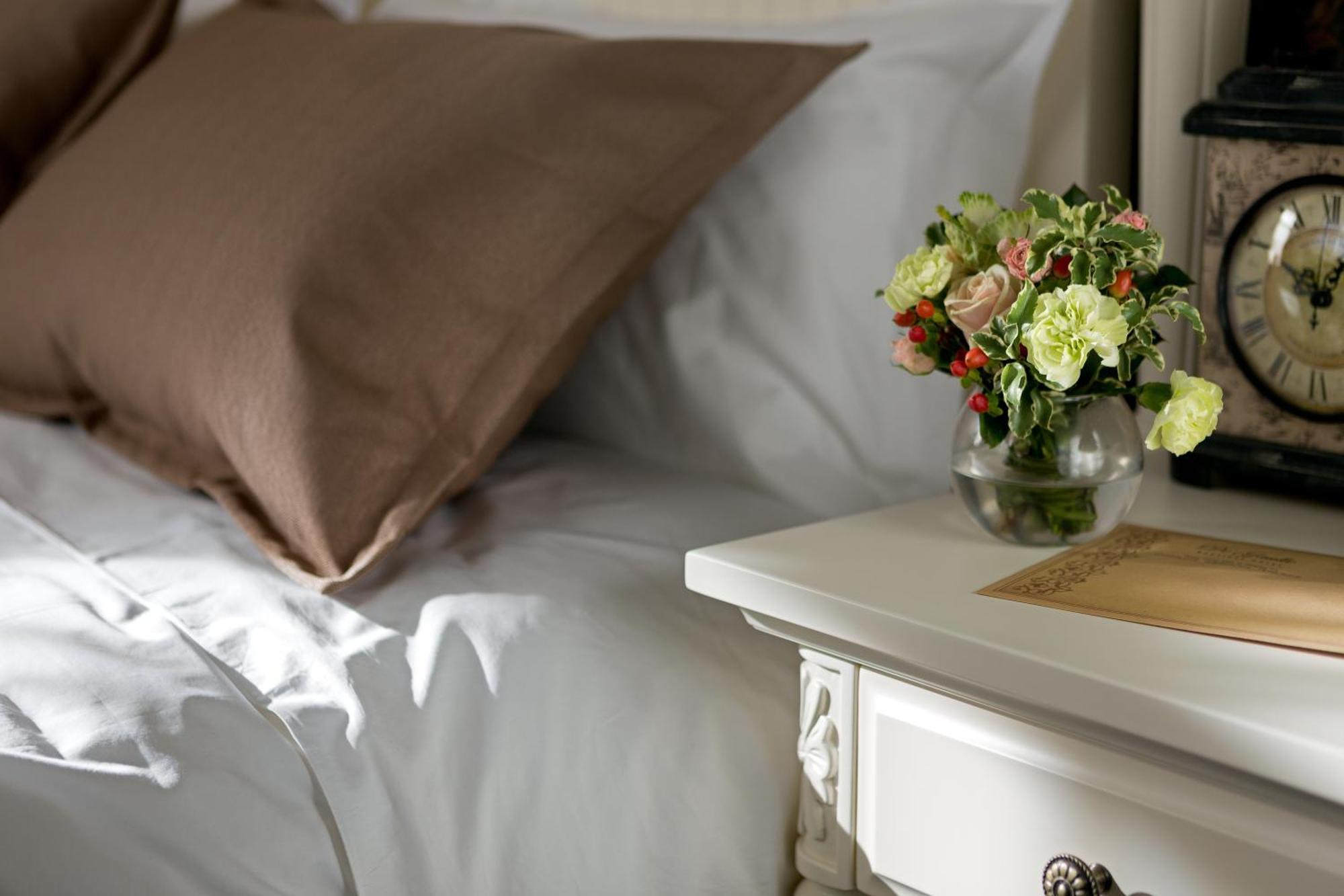 De Gaulle Boutique Hotel Харков Екстериор снимка