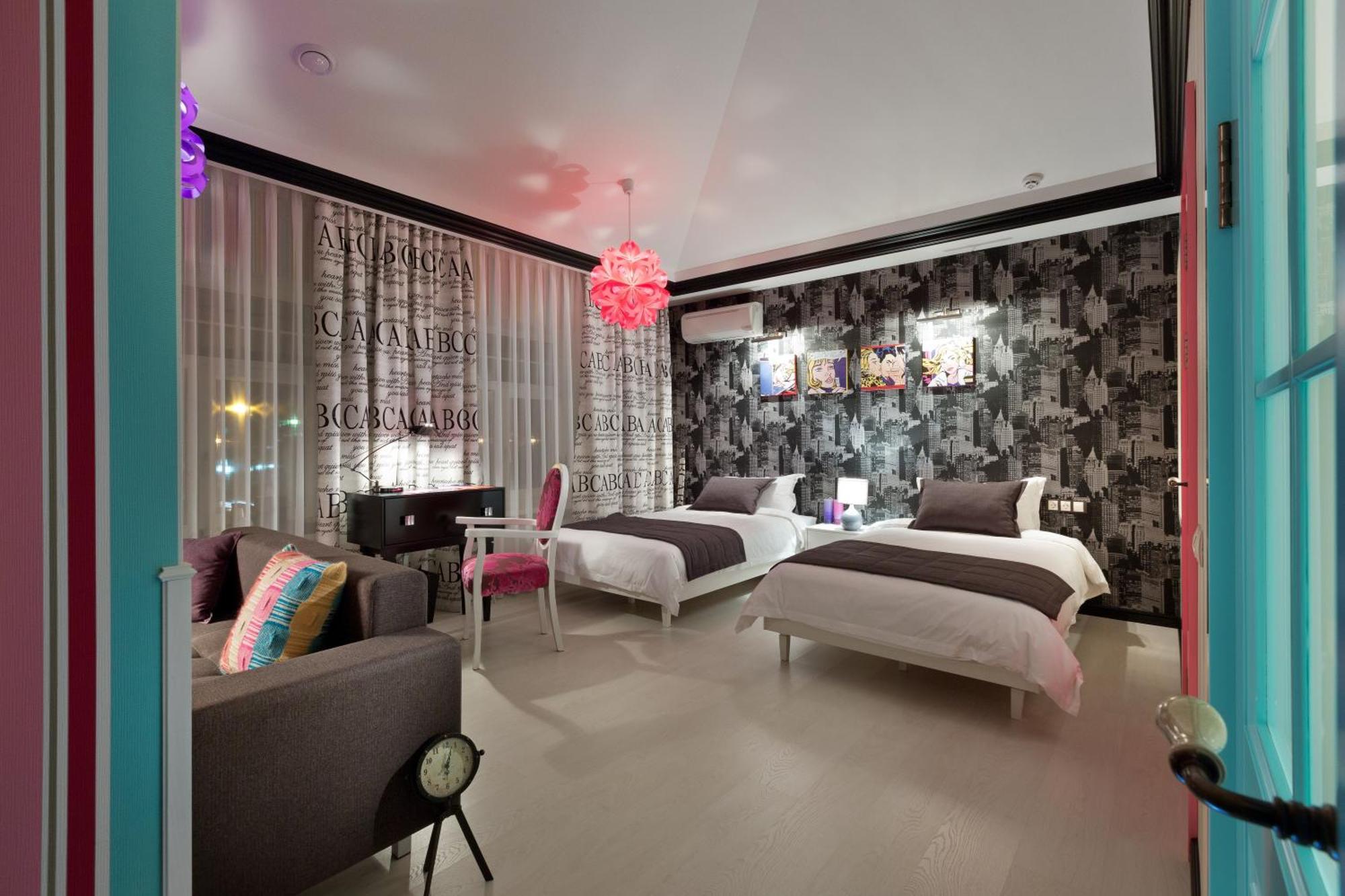 De Gaulle Boutique Hotel Харков Екстериор снимка