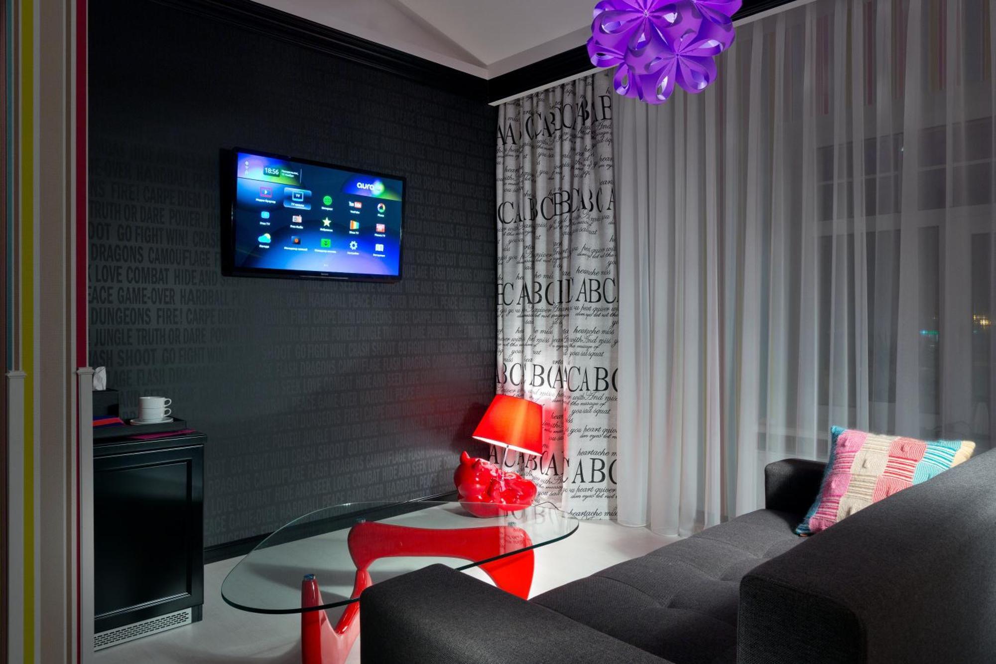 De Gaulle Boutique Hotel Харков Екстериор снимка