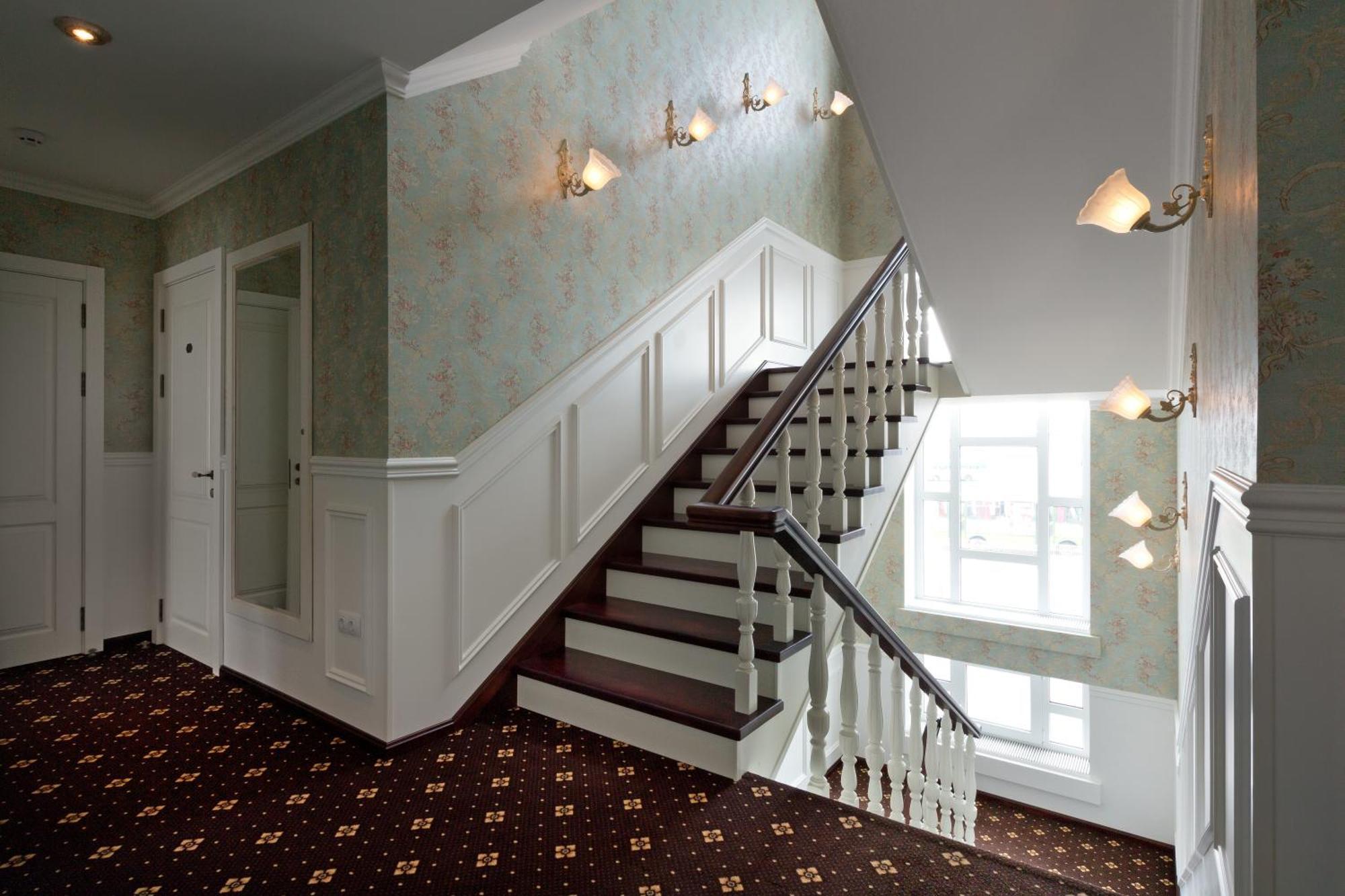 De Gaulle Boutique Hotel Харков Екстериор снимка