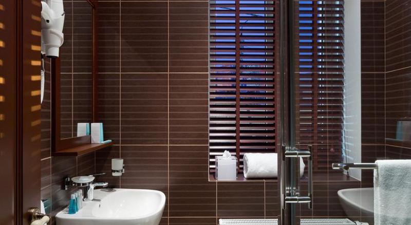 De Gaulle Boutique Hotel Харков Екстериор снимка