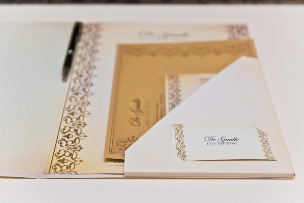 De Gaulle Boutique Hotel Харков Стая снимка