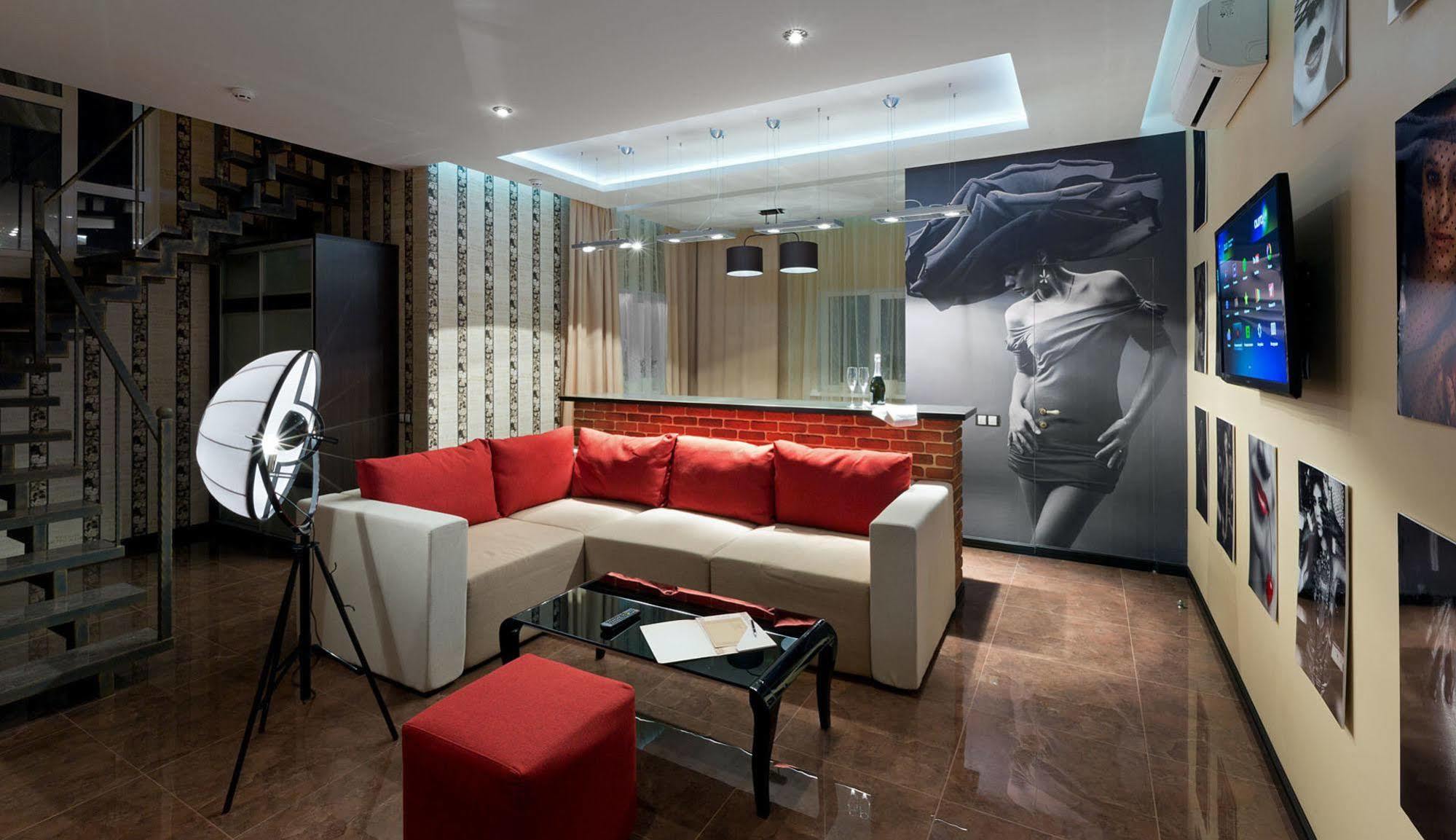 De Gaulle Boutique Hotel Харков Екстериор снимка