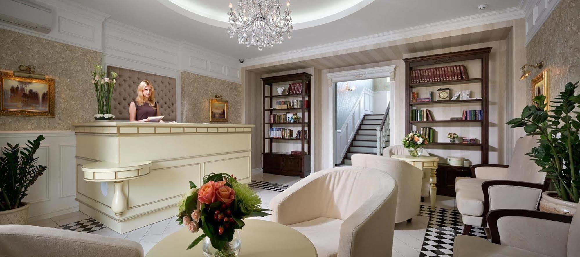 De Gaulle Boutique Hotel Харков Екстериор снимка